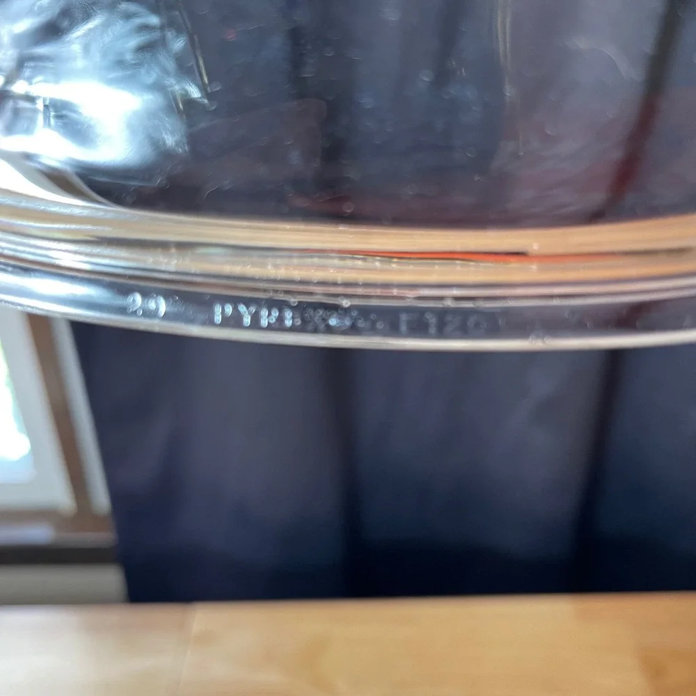 Pyrex F-12-C Clear Glass Oval Replacement Lid Sunburst Ribbed 8.75 x‎ 6.75